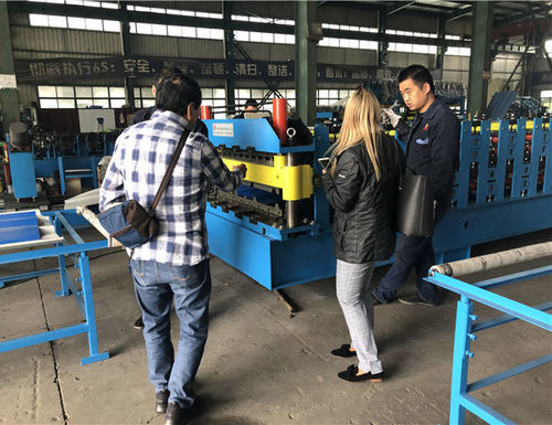 Latest company news about 201904 Maschine, die vom Kunden in Ecuador überprüft wurde