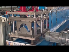 Maschine zur Rollenformung mit Runden-Kopf-Roll